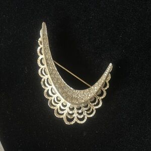 Gold Crescent Lace Brooch